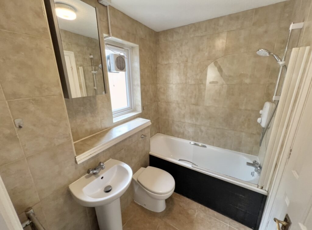 Bramber Court, Sterling Place, Brentford, TW8