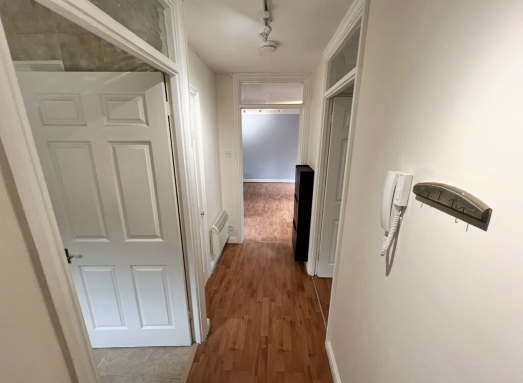 Bramber Court, Sterling Place, Brentford, TW8