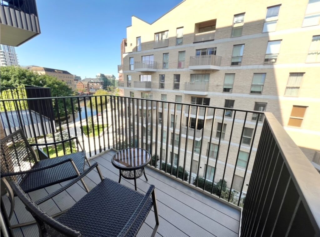 Bakers Yard West, 20 Carraway Street, Reading, RG1 3FZ