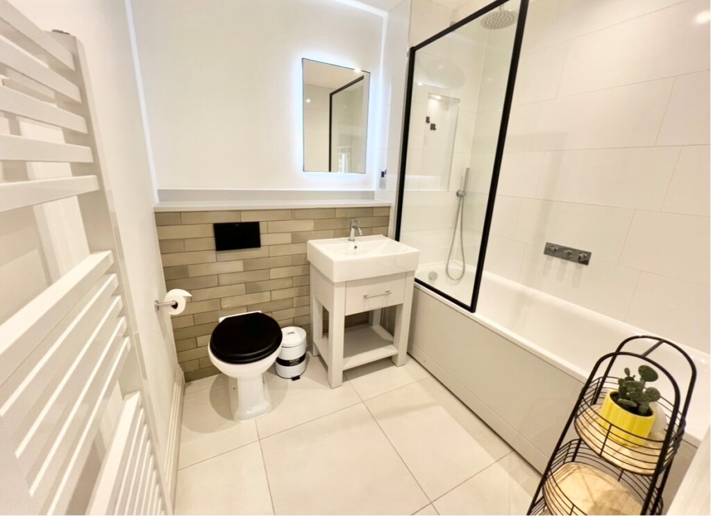 Bakers Yard West, 20 Carraway Street, Reading, RG1 3FZ