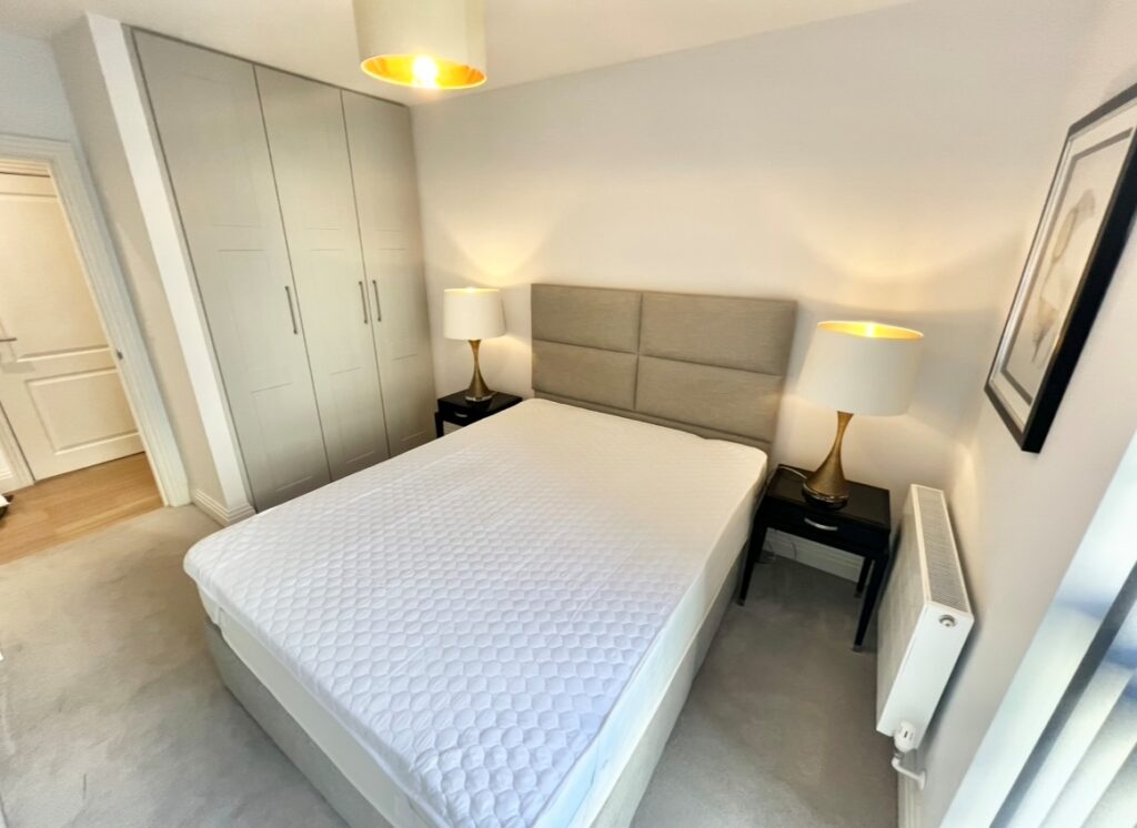 Bakers Yard West, 20 Carraway Street, Reading, RG1 3FZ