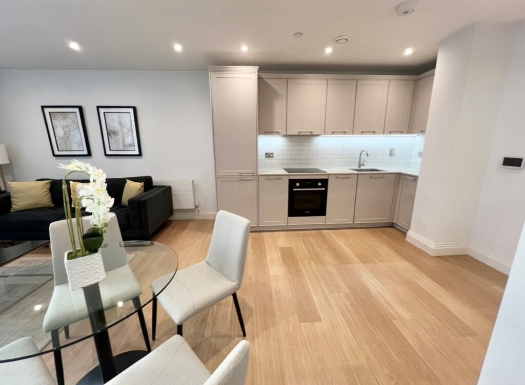 Bakers Yard West, 20 Carraway Street, Reading, RG1 3FZ