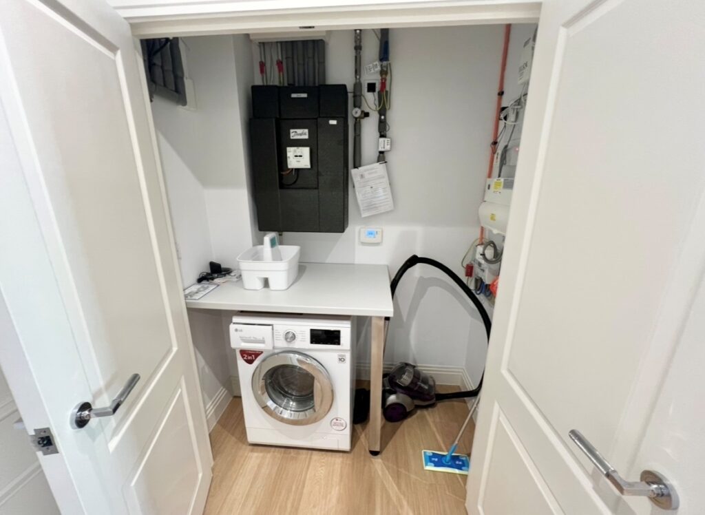 Bakers Yard West, 20 Carraway Street, Reading, RG1 3FZ