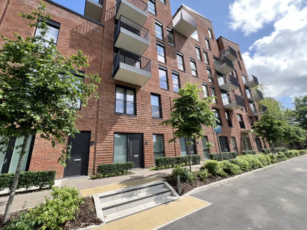 Joseph Huntley Walk, Reading, Berkshire, RG1 3GU