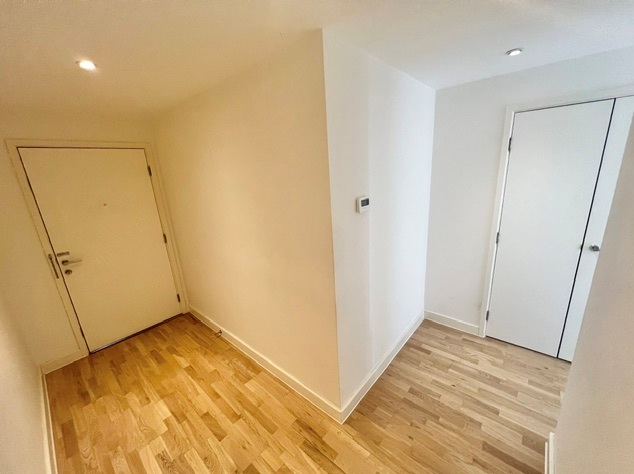 Lighterage Court, High Street, Brentford, TW8 0FT