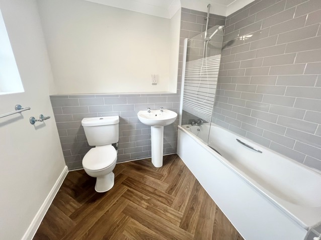Burton Court, Summer Road, Thames Ditton, Surrey, KT7 0QF