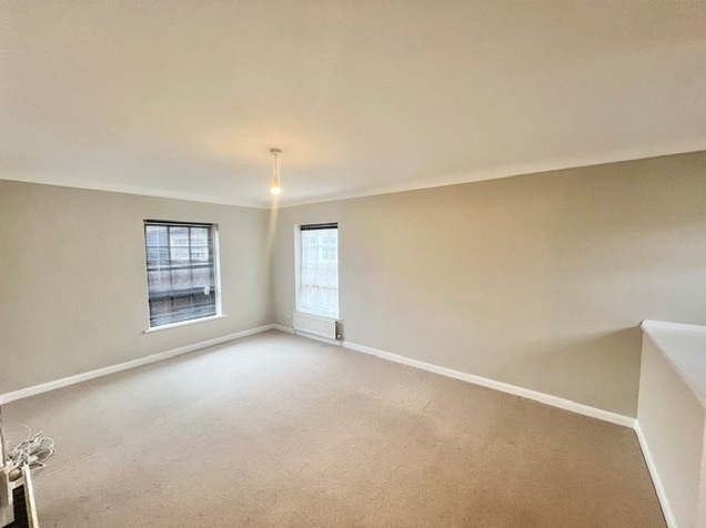 Burton Court, Summer Road, Thames Ditton, Surrey, KT7 0QF